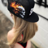 SINNER FLAMING SKULL BLACK HAT