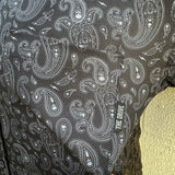 ESSENTIAL PAISLEY BUTTON UP