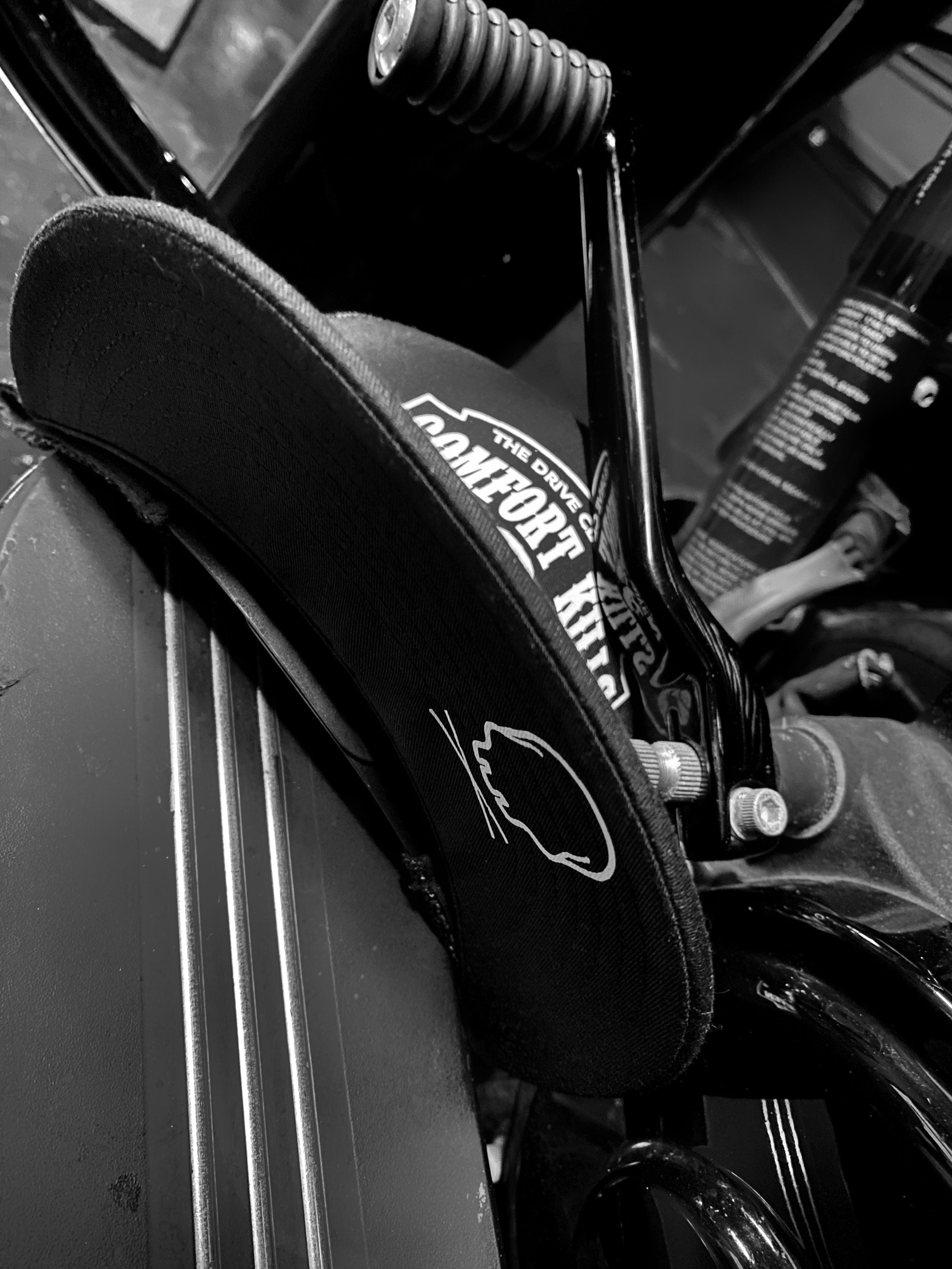 COMFORT 2.0 BLACK HAT - The Drive Clothing