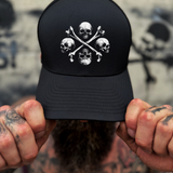 SKULLS & CROSSBONES FLEXFIT HAT
