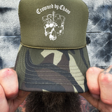 CROWNED CHAOS FOAM CURVED BILL GREEN CAMO HAT