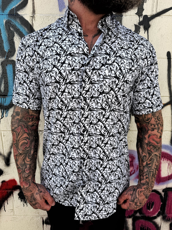 BLACK & WHITE GRUNGE PEARL SNAP BUTTON UP