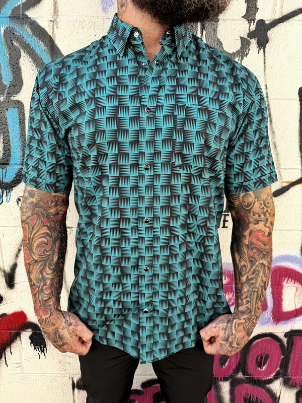 IVY PEARL SNAP BUTTON UP