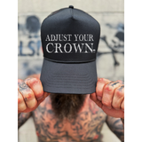 ADJUST CURVED BILL BLACK HAT