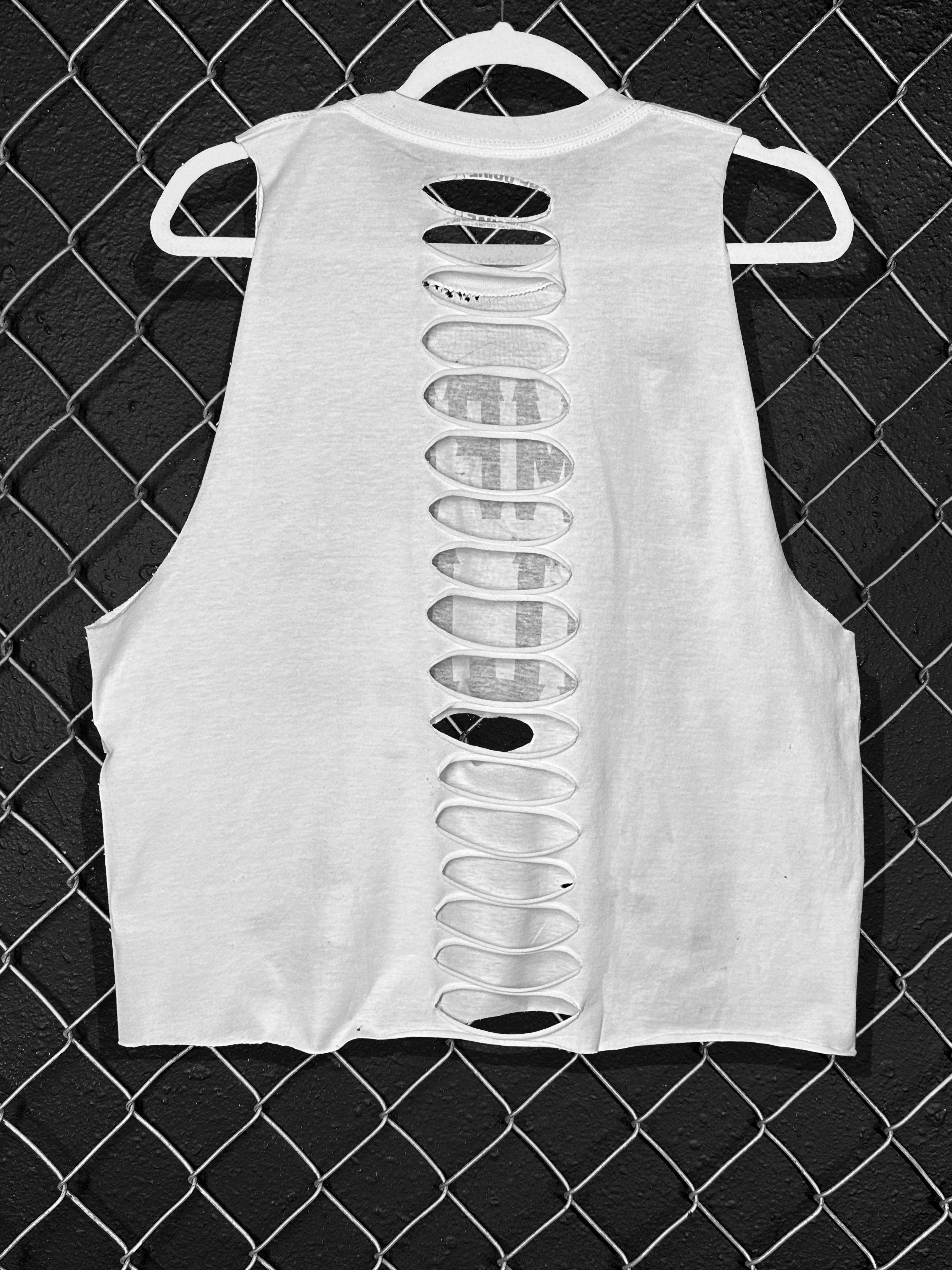 BLOOD COMFORT KILLS CROP TANK TOP WHITE - The Drive Clothing