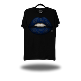 BLUE PAISLEY LIPS BLACK CLASSIC TEE