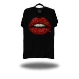RED PAISLEY LIPS BLACK CLASSIC TEE